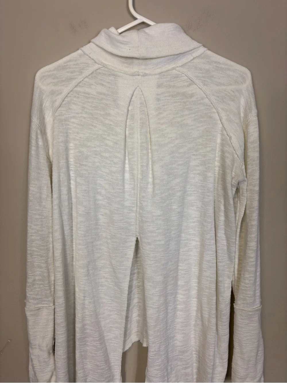 Free People We The Free Off-White Turtle Neck Long Sleeve Slit Back Top Small